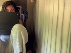 Beatrice Segreti è troppo arrapata e seduce un uomo in bus! Sesso pubblico amatoriale e rischioso - Screenshot 2 of 16 - Risky Public Sex