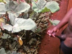 RISKY ENCOUNTER😂 ALMOST BUSTED MASTURBATING OUTSIDE