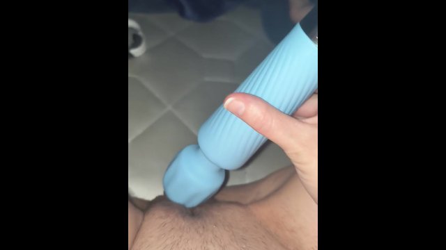I'm so fucking horny and naughty for Christmas 🫦💦