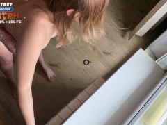 Застукал подружку в душе и трахнул ее сразу же - Screenshot 16 of 16 - в душе