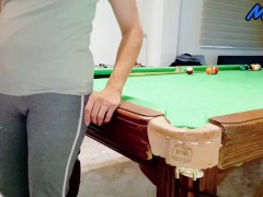 آموزش بیلیارد در باشگاه خصوصی تبدیل شد به سکس خفن - Screenshot 4 of 16 - Orgasm Face