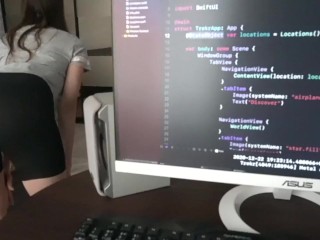 HER ASS WAS MORE INTERESTING... - via Hub