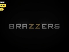 Anal Annihilation Catherine Knight / Brazzers - Screenshot 15 of 16 - Blowjob