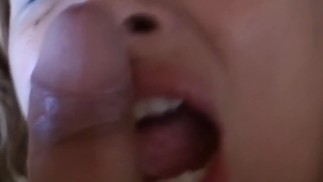 Я всегда люблю иметь большой член во рту, облизывать его, сосать его, пока я не заставлю его кончить