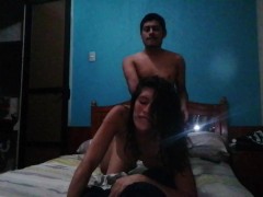 Hermanastra.. follame en 4 y jalame el pelo duro y rico papi...