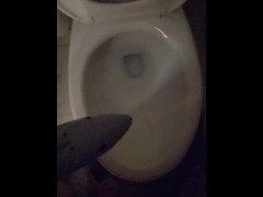 Shark attack. - Screenshot 4 of 16 - Toilet