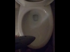 Shark attack. - Screenshot 6 of 16 - Toilet