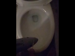 Shark attack. - Screenshot 8 of 16 - Toilet