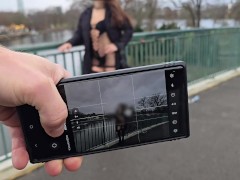 Снял незнакомку на мосту Берлина - Screenshot 2 of 16 - Close Up Blowjob