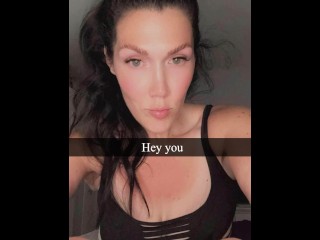 Грязная жена мастурбирует и заставляет друга мужа кончить на снимок