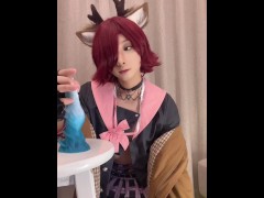 小鹿🦌伪娘踩脚袜玩弄幻龙&足交 - Screenshot 1 of 16 - 伪娘