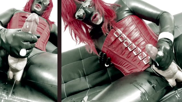 Sissy Glovecum 022 - Leather Dickgirl Cumshow