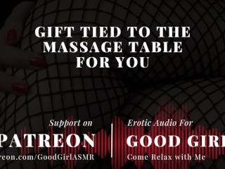 Nach Einer Langen, Stressigen Woche Gibt Dir Papa Ein Geschenk Zum Spielen.