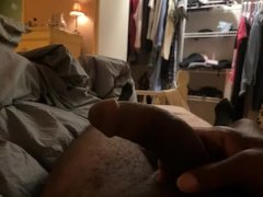 Getting ready  - Screenshot 3 of 16 - Handjob