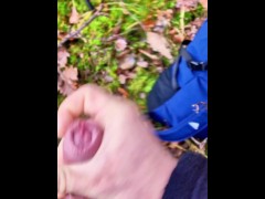 Watch me edging my cock outdoors at the Baltic Sea 😍