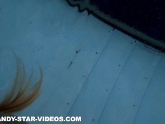 Ficken im öffentlichen Schwimmbad mit Skinny-Blondine Unterwasser