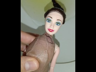 莱利，我女朋友顺从的朋友，吸吮我的鸡巴，我在她身上撒尿，恋物癖娃娃，坚硬，顺从