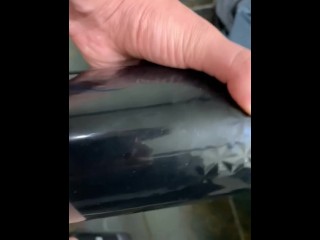 Первый раз пробую карманную киску 😈
