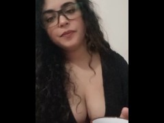 Sensual morning 💋 with my Coffee.  Touch me 🥵 - Screenshot 1 of 16 - Latina