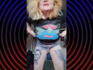 Жесткий класс из меня, - сосущий фаллоимитатор