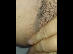 Roncando y pensando en el vecino mecánico - Screenshot 6 of 16 - Pornô Caseiro