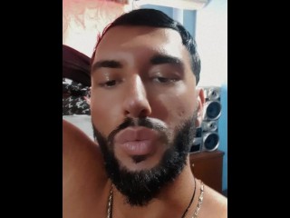 最大的鸡巴淫荡拉丁肌肉男继母