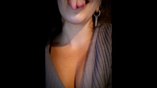 Envie de découvrir les prouesses de ma langue ? Rejoins-moi 🔥😈🐍