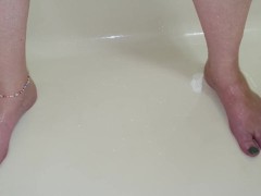 Piss Dripping from my Pussy