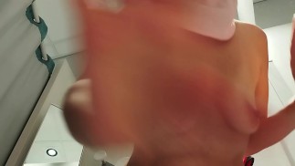 Я смотрю на волосатую маму, волосатую киску, большие сиськи, большую задницу. Hot латина с большой задницей, волосатой киской, би