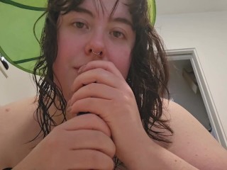 Подруга будит тебя утренним отсосом и трахом