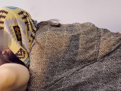 وقتی فهمیدم آجیم برای پول بیشتر به رئیسش میده گفتم به منم باید بده داستانی مکالمه زیاد step sister - Screenshot 7 of 16 - Irani