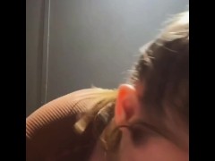 Crazy public squirting in the gym