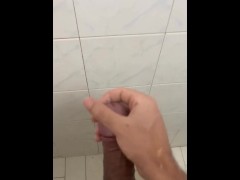 إنها عاهرة كاملة، انظر كيفتستمني، لقد اكتشفوها تقريبًا - Screenshot 16 of 16 - Porno Maroc