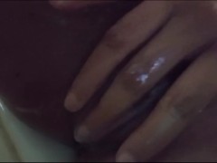 إنها عاهرة كاملة، انظر كيفتستمني، لقد اكتشفوها تقريبًا - Screenshot 5 of 16 - Maroc Anal