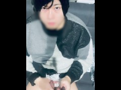 日本一イケメンのホストのお兄ちゃんはカメラ目線でオナニーをする - Screenshot 11 of 16 - Asian
