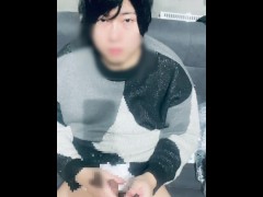 日本一イケメンのホストのお兄ちゃんはカメラ目線でオナニーをする - Screenshot 3 of 16 - Kinky