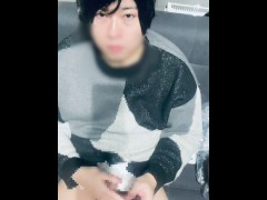 日本一イケメンのホストのお兄ちゃんはカメラ目線でオナニーをする - Screenshot 6 of 16 - Asian