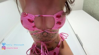 I tried on a new swimsuit, what do you think?