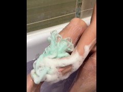 Lathering up and masturbating in the bathroom - Screenshot 5 of 16 - Girl Masturbating