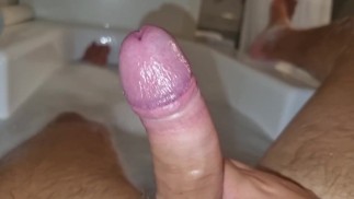 ASMR | JOI (ITALIAN) - I INVITE MY STEPSON HOME AND HE JERKS OFF IN THE TUB SHOWING ME HIS COCK