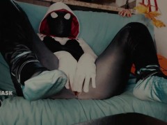 Teen Spider Gwen teasing her pussy