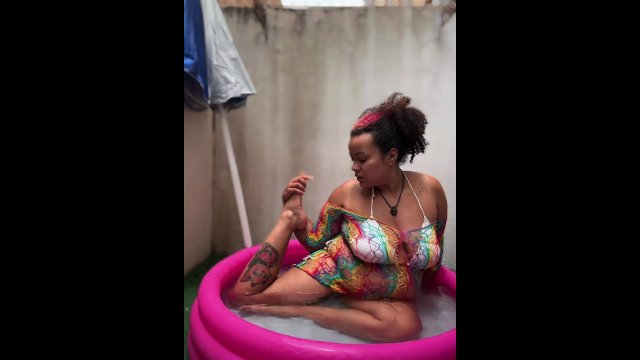 BBW Yoga in a Mini Pool Farts
