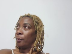 Light Test - Screenshot 11 of 16 - Booty Shorts