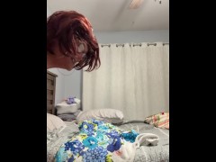 Chubby CD plays with a huge butt plug - Screenshot 5 of 16 - Redhead
