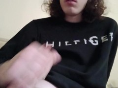 Trans-girl Stesha masturbates her clit hard on camera