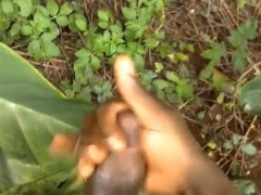 ALMOST CAUGHT OUTSIDE BUSTING A NUT - Screenshot 10 of 16 - Milf