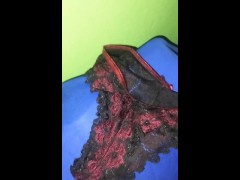 Me encontré ropa interior de una prima