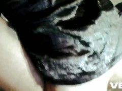 CUCKOLD BIG DICK HANDLES THE WIFE - Screenshot 13 of 16 - Rough