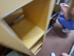 Спортивная соседка отблагодарила минетом - Screenshot 5 of 16 - Blond