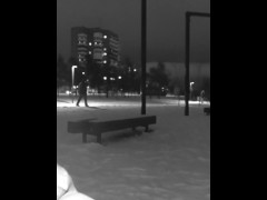 Дрочка в общественном парке, на виду у всех - Screenshot 5 of 16 - Public Masturbation
